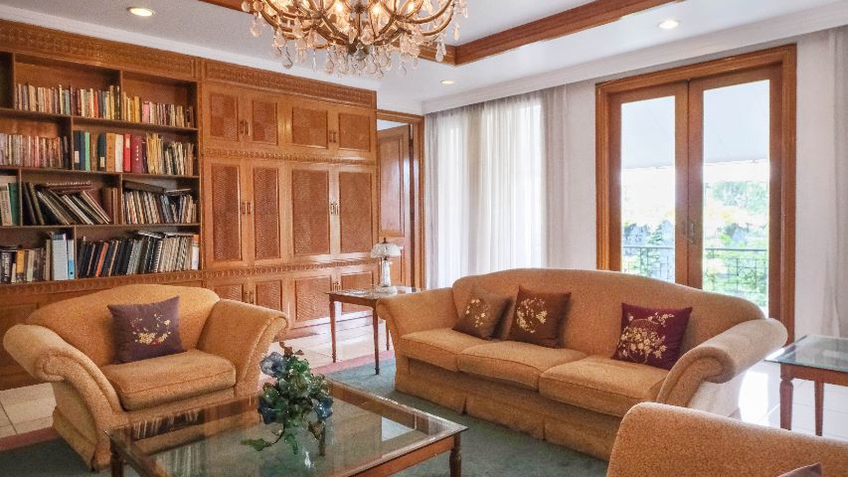 Rumah Sejuk Dengan View Hutan Pinus Di Cinere Dekat Ke Area Jaksel