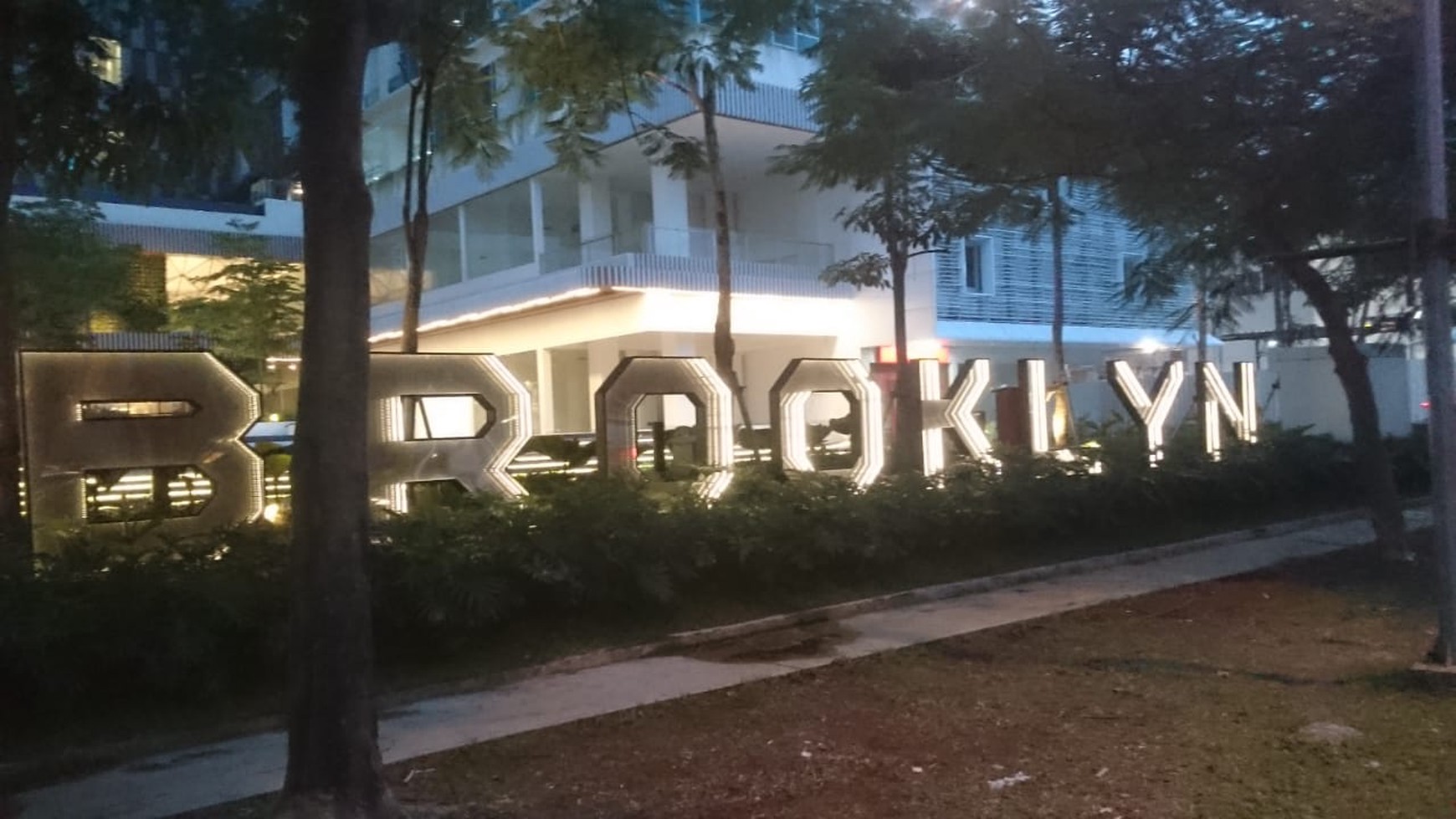 SOHO Brooklyn Apartment Alam Sutera Boulevard mezzanine