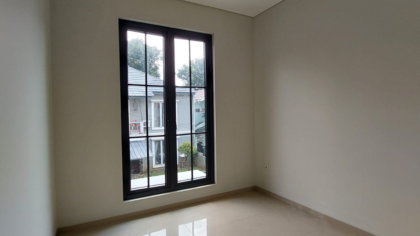 Rumah brand new siap huni di bintaro