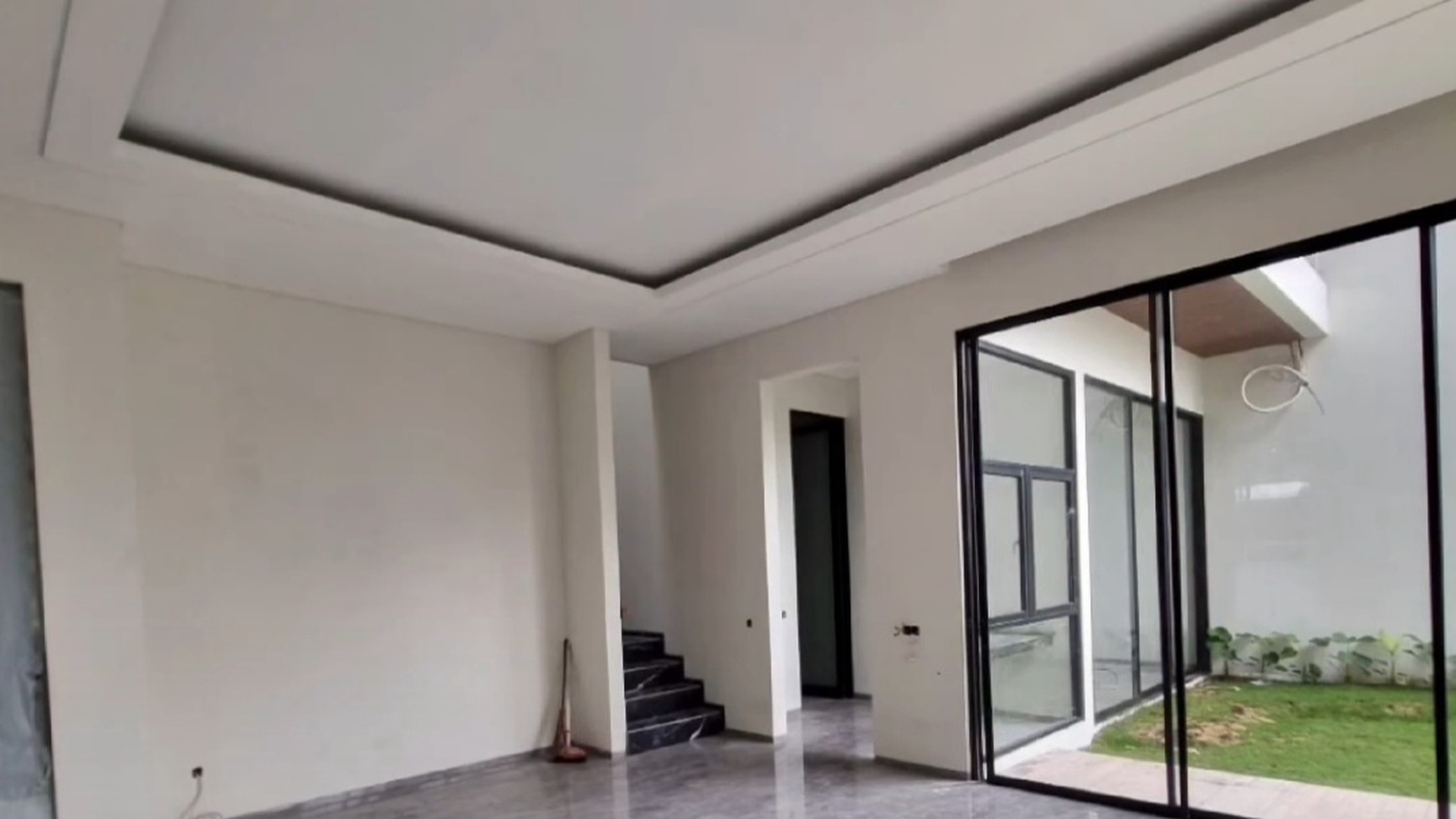 Dijual Rumah Wisata Bukit Mas Surabaya- New Baru Modern Design - K.Tidur 4+1 Siap Huni