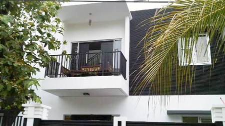 Rumah Hoek Sunter Karya Selatan, Luas 4,5x15m2