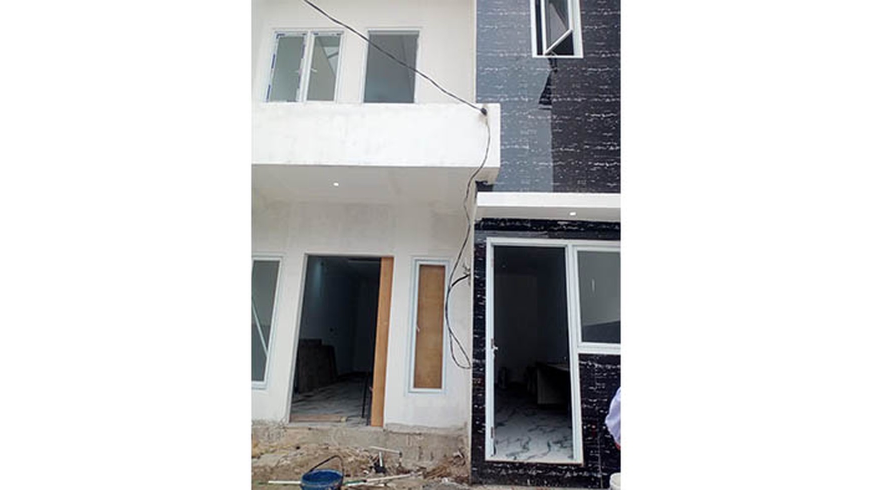 Rumah Komplek Walikota Jl Berlian, Kelapa Gading Luas 5,3x17m2