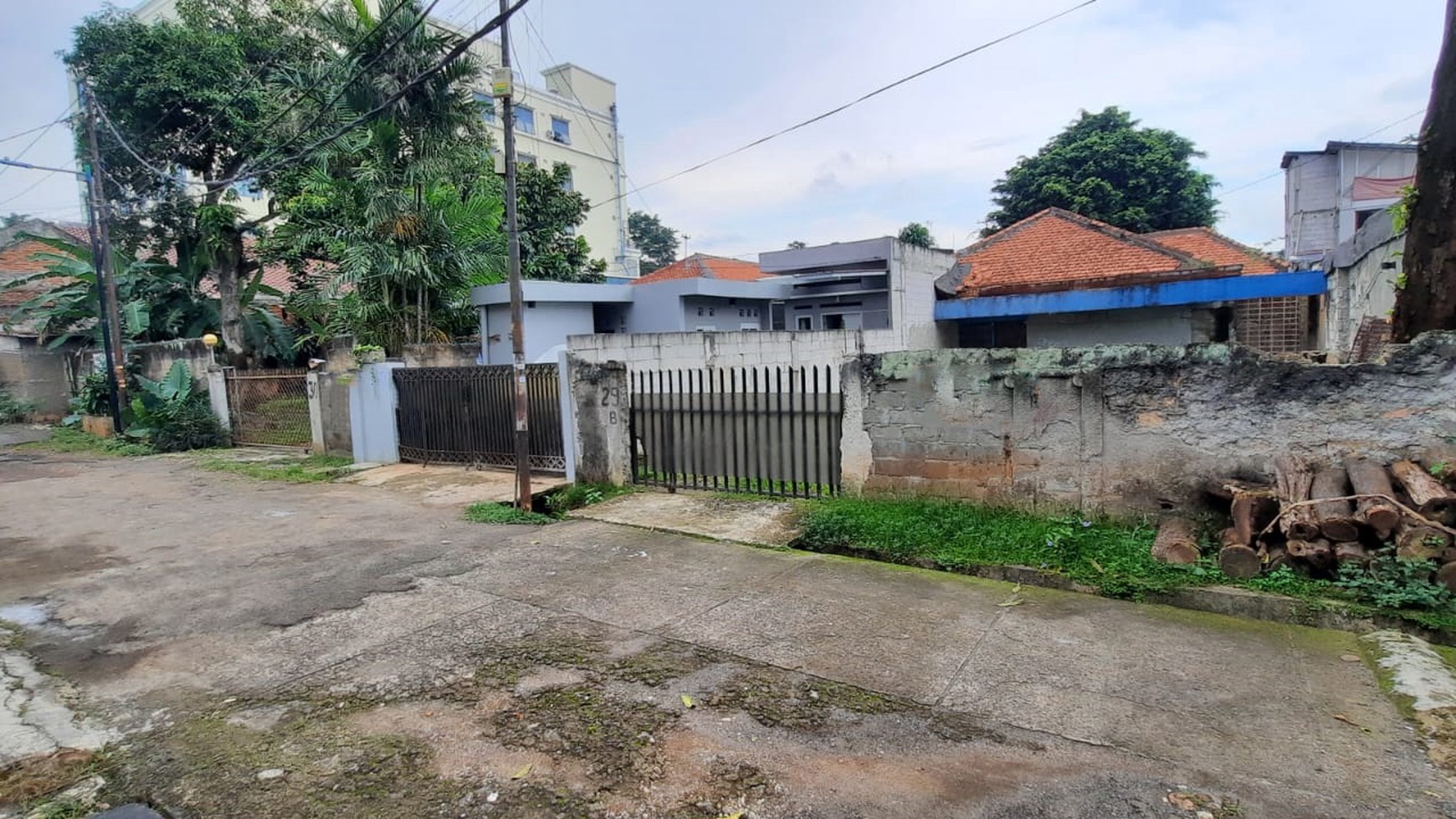 Rumah Hitung Tanah dan Lokasi Strategis @Kebayoran Lama