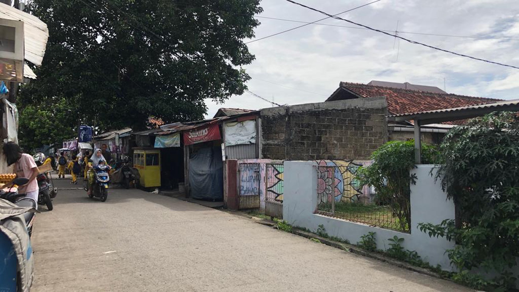 Rumah hitung tanah cocok untuk ruang usaha  di Pancoran Mas, Depok 