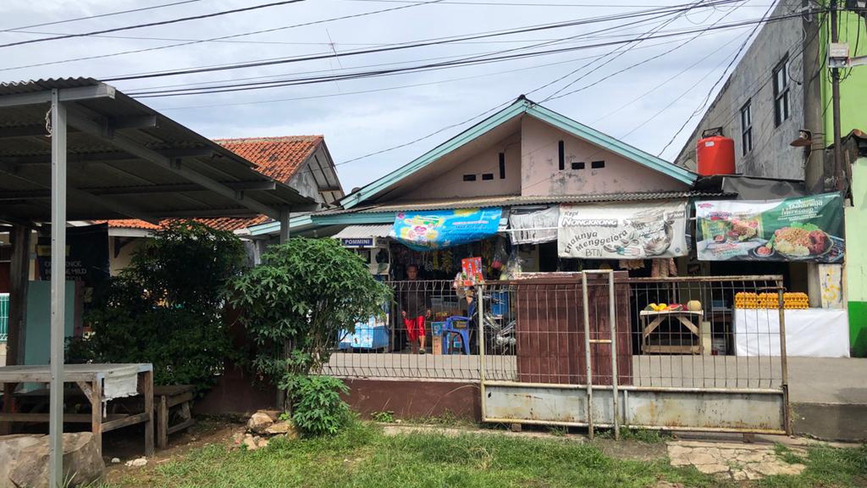 Rumah hitung tanah cocok untuk ruang usaha  di Pancoran Mas, Depok 