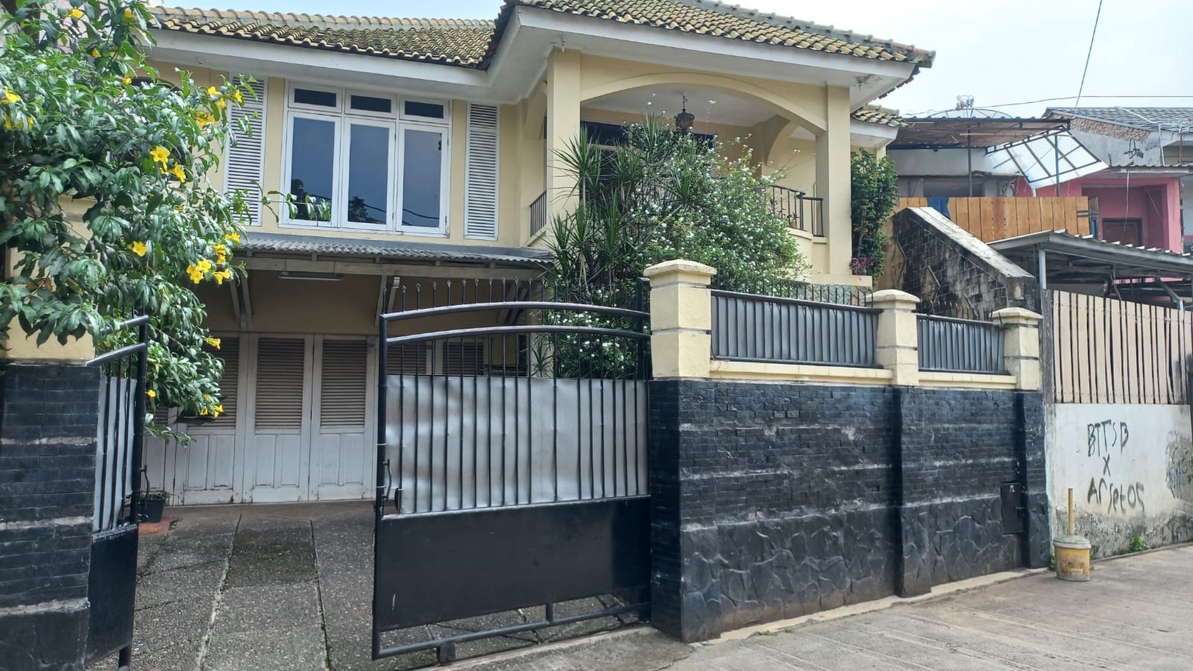 RUMAH DIJUAL JALAN H SAMALI JAKARTA SELATAN