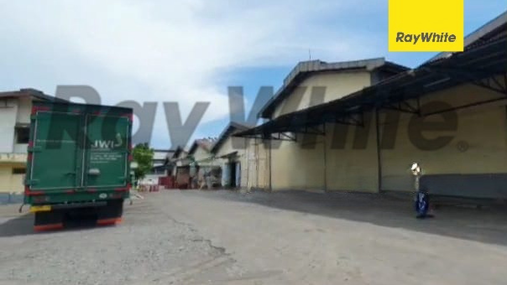 Dijual 1,4 Ha Gudang Rungkut Industri III Surabaya + Kantor - MURAH Hitung Rp.6 jt-an/m2