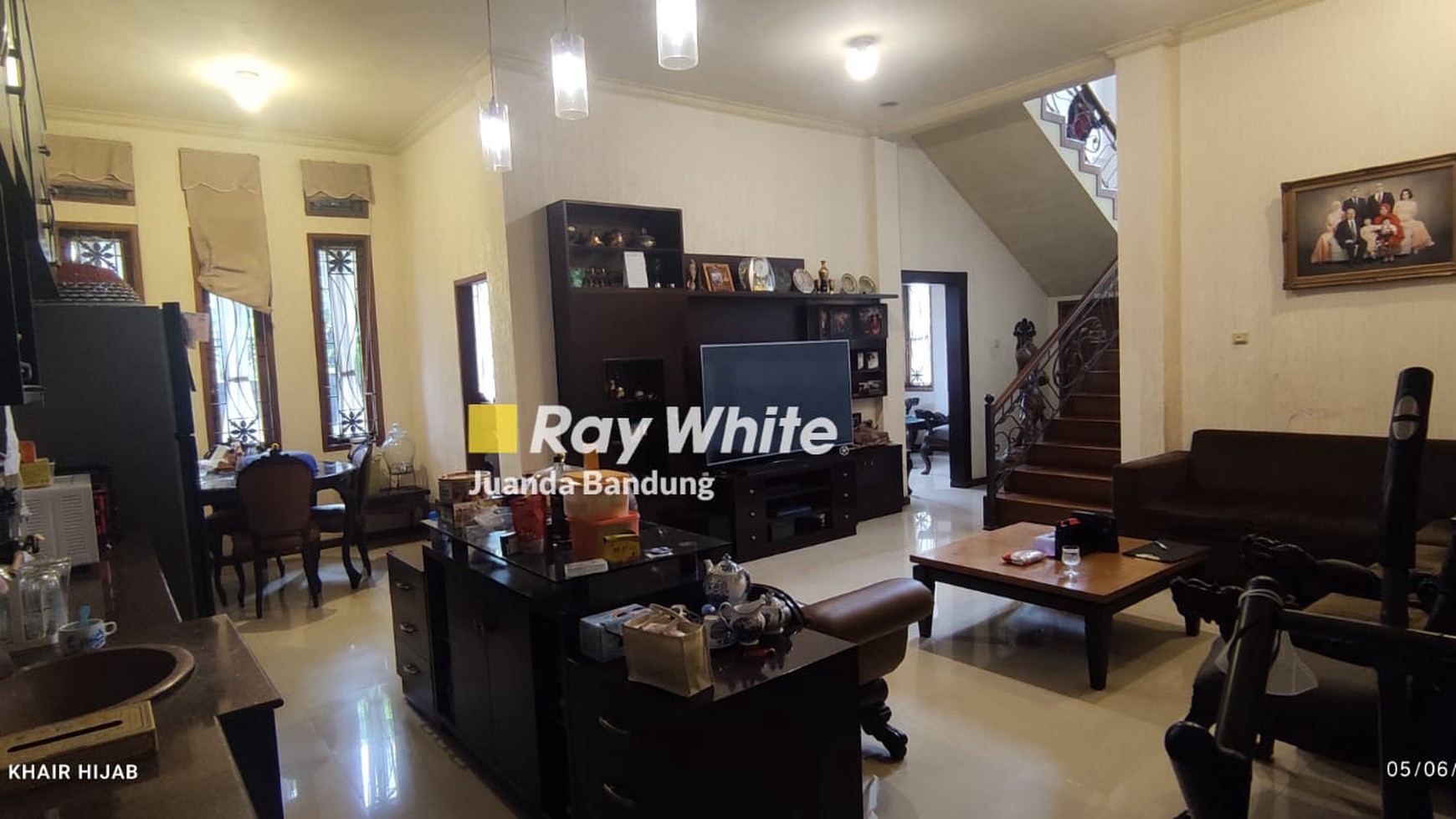 Rumah Lux Bagus Furnished 3 Lantai di Turangga, Buah Batu, Bandung  