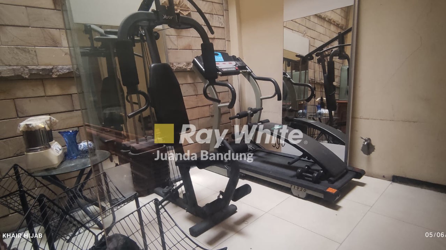 Rumah Lux Bagus Furnished 3 Lantai di Turangga, Buah Batu, Bandung  