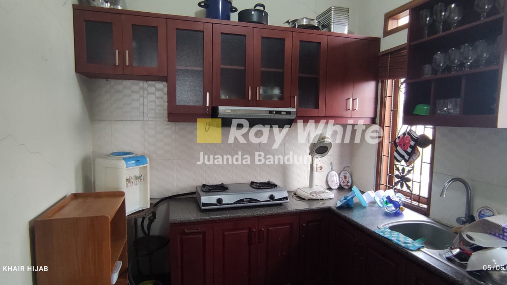 Rumah Lux Bagus Furnished 3 Lantai di Turangga, Buah Batu, Bandung  