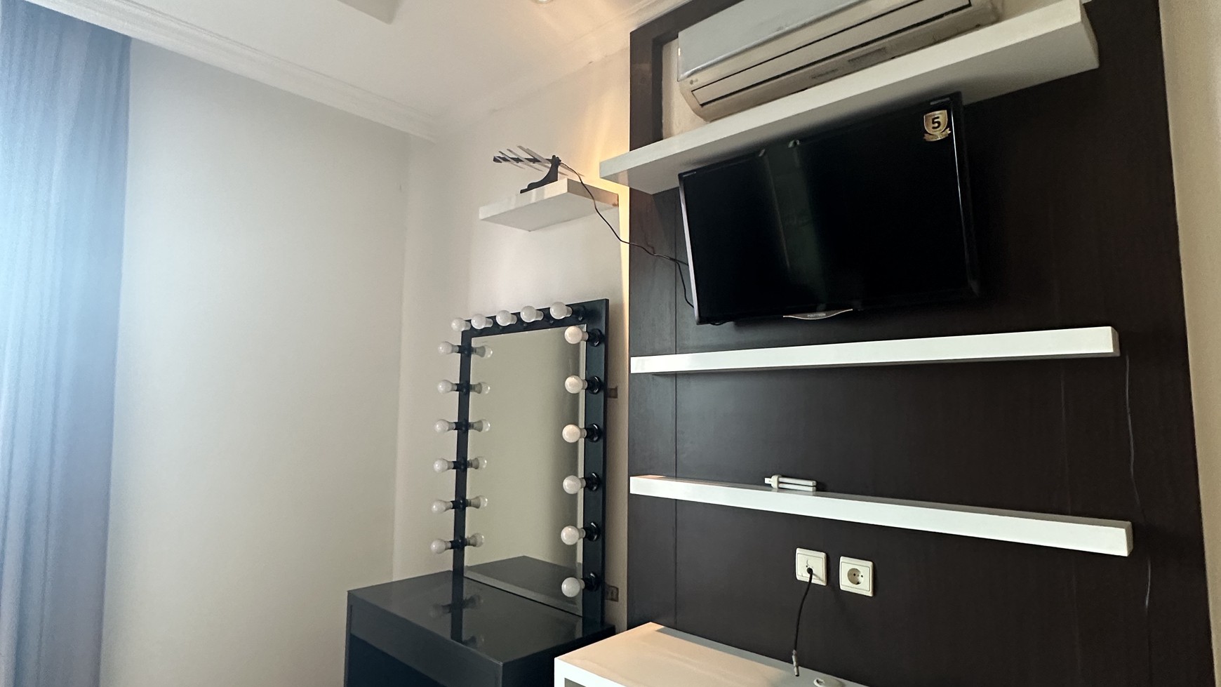 Dijual Unit Apartment Belleza Suites Permata Hijau 