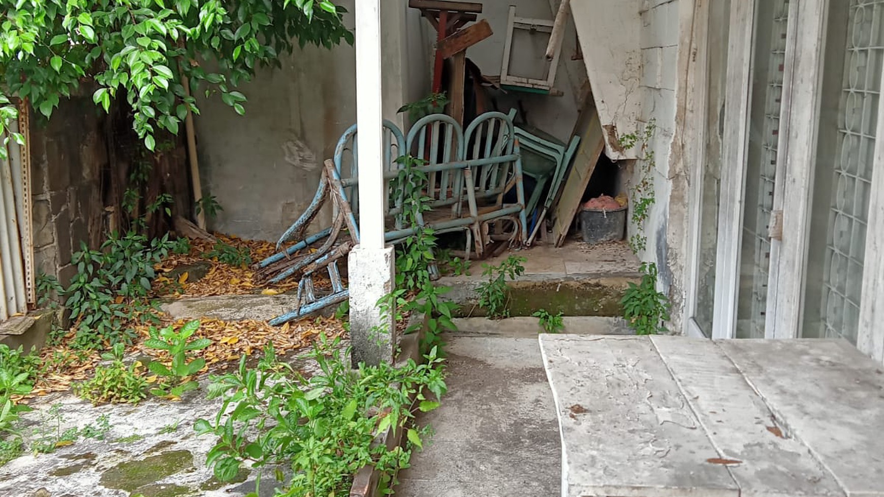 Rumah lama di Tebet Timur Dalam , Jakarta Selatan 