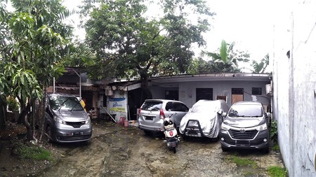 Rumah halaman besar di Cempaka Sari, Harapan Mulya, Kemayoran