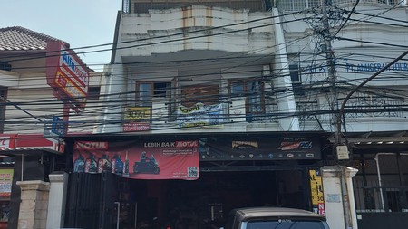 Rumah 3 Lantai Bisa Usaha di Kamboja Raya, Tomang, Palmerah
