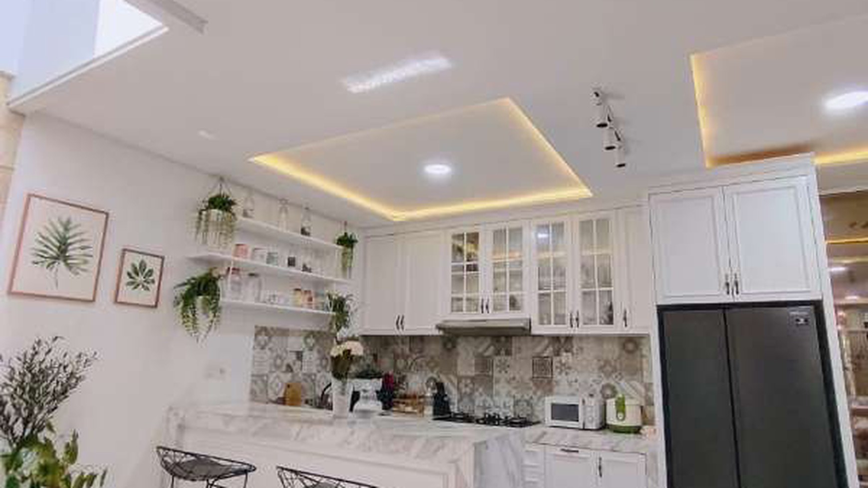 Harga Miring. Rumah Mewah Delatinos Buenos Park, BSD