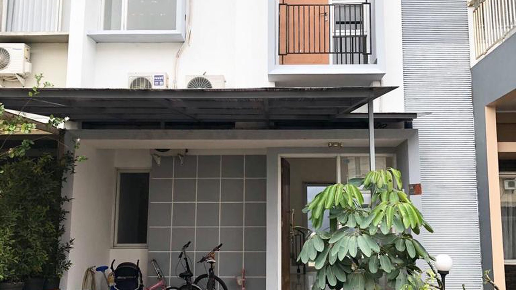 Jarang Ada. Rumah bagus Cluster Trevista, Cibubur