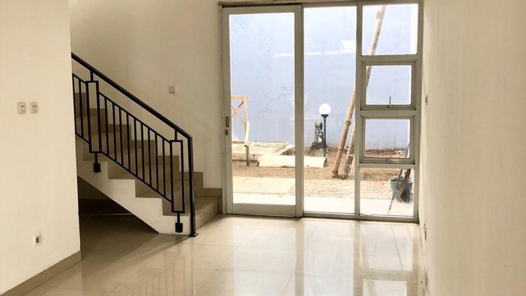 Jarang Ada. Rumah bagus Cluster Trevista, Cibubur