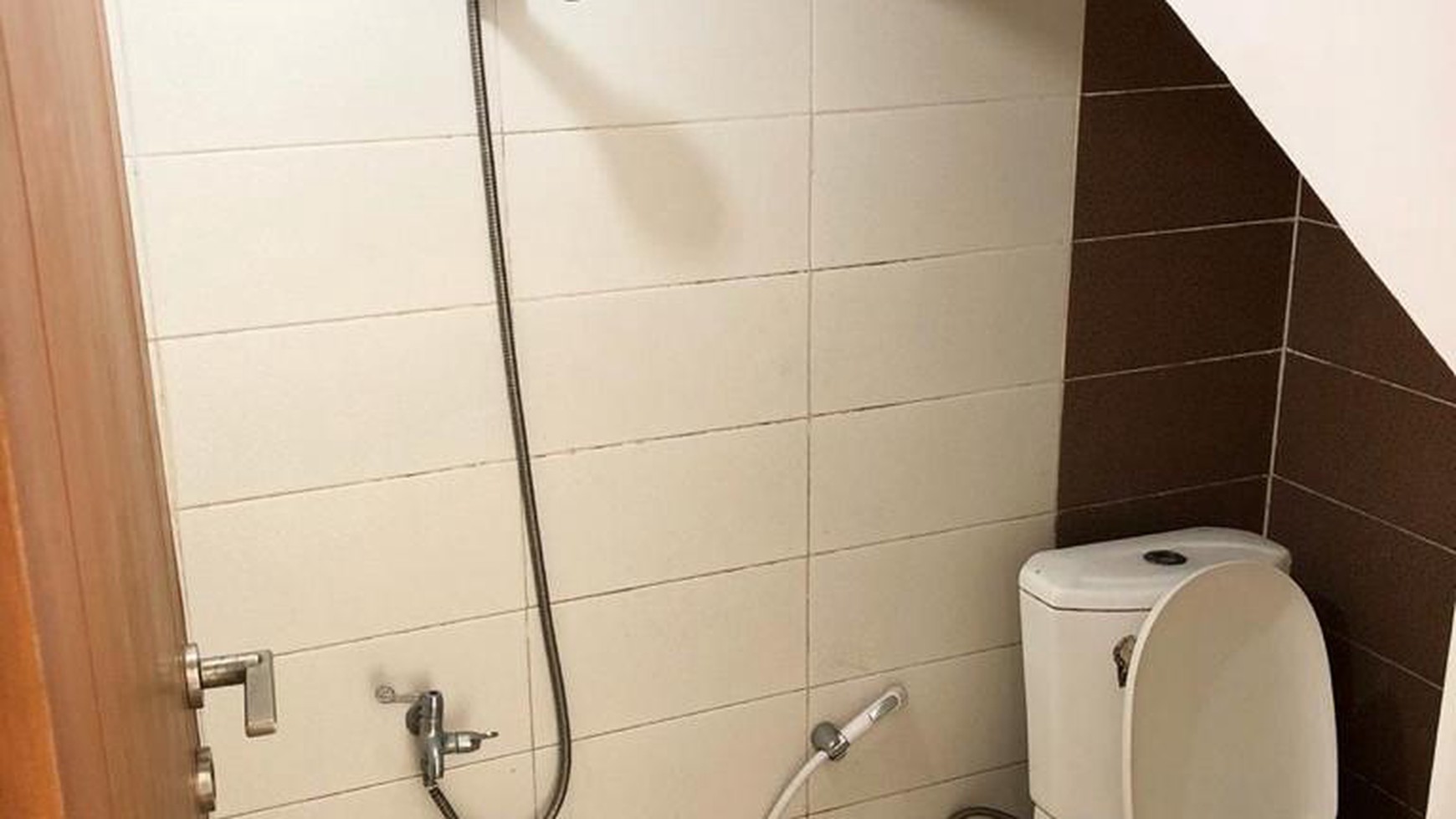 Jarang Ada. Rumah bagus Cluster Trevista, Cibubur