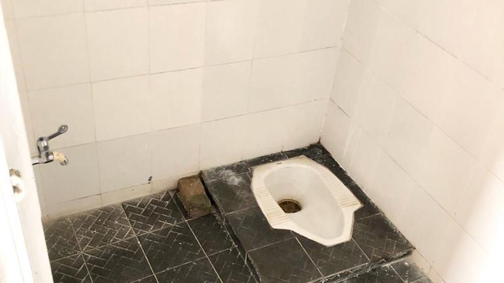 Jarang Ada. Rumah bagus Cluster Trevista, Cibubur