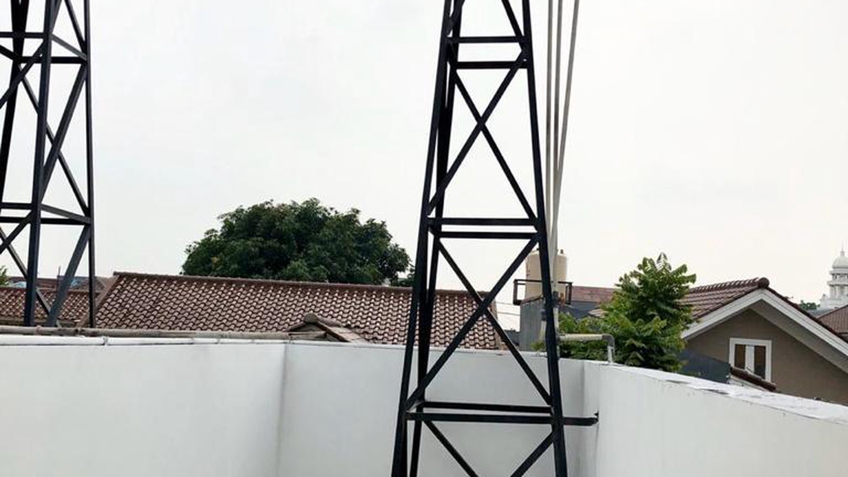 Jarang Ada. Rumah bagus Cluster Trevista, Cibubur