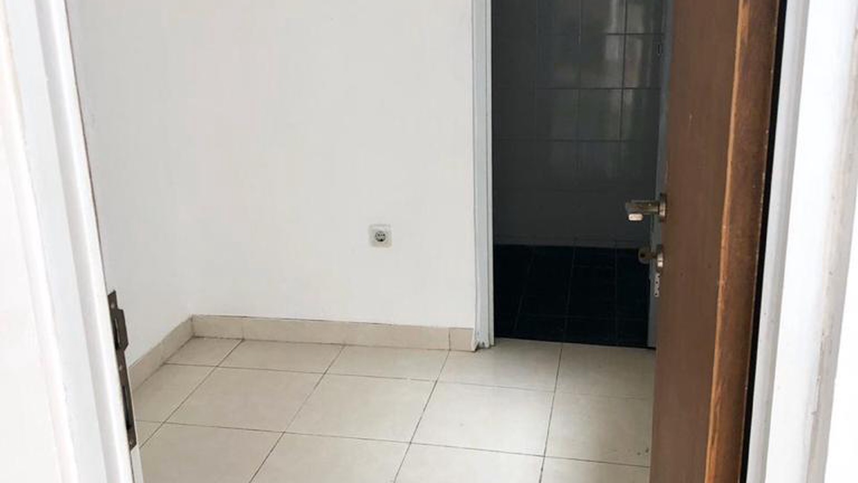 Jarang Ada. Rumah bagus Cluster Trevista, Cibubur