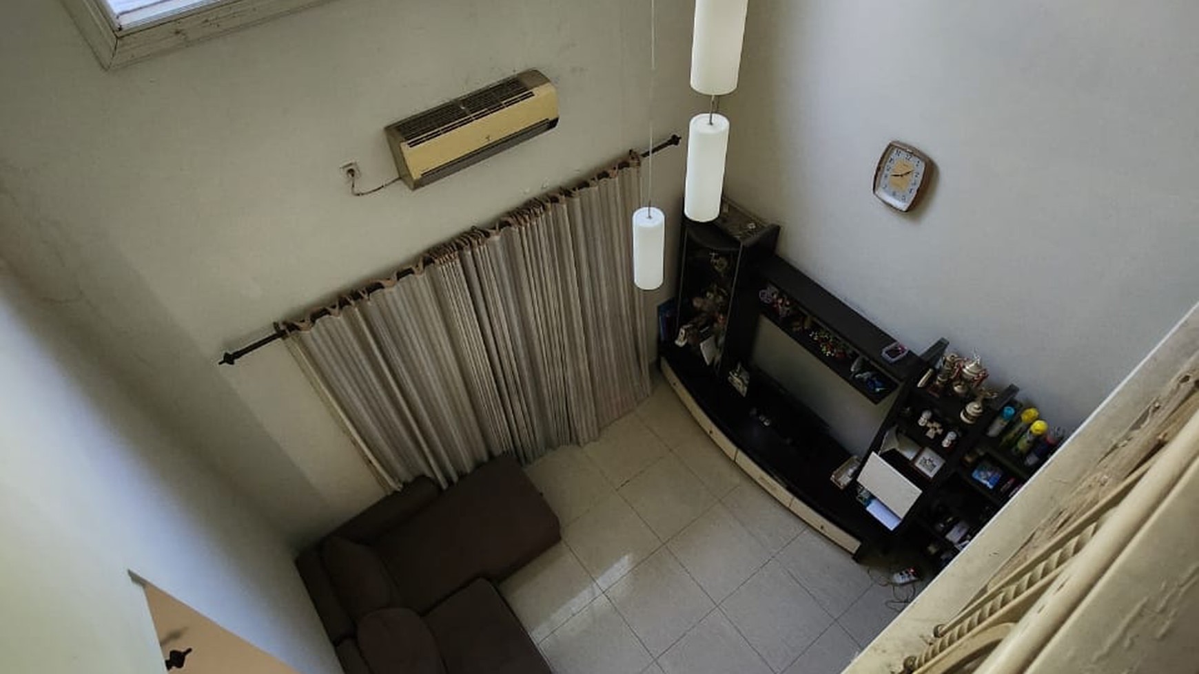 TerMURAH Rp.11jt-an/m2 Rumah Wisata Bukit Mas Surabaya SEMI FURNISHED Garasi Carport 2 Mobil dekat Pakuwon Mall