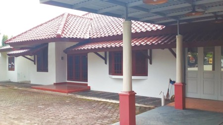 Rumah Tua Asri Sejuk Siap Huni lokasi Strategis di Prime Pondok Kelapa Jakarta Timur