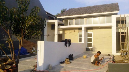 Rumah Baru Gress di Medokan Ayu Jl. Putra Bangsa Rungkut Surabaya, Minimalis - RI -