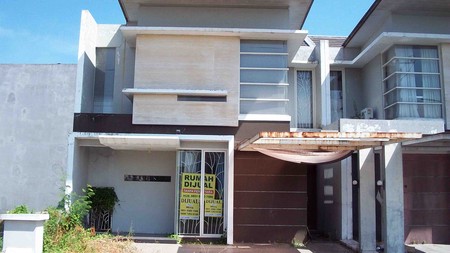 Rumah di Royal Park Residence Gunung Anyar Surabaya, Baru Gress, Minimalis, Siap Huni