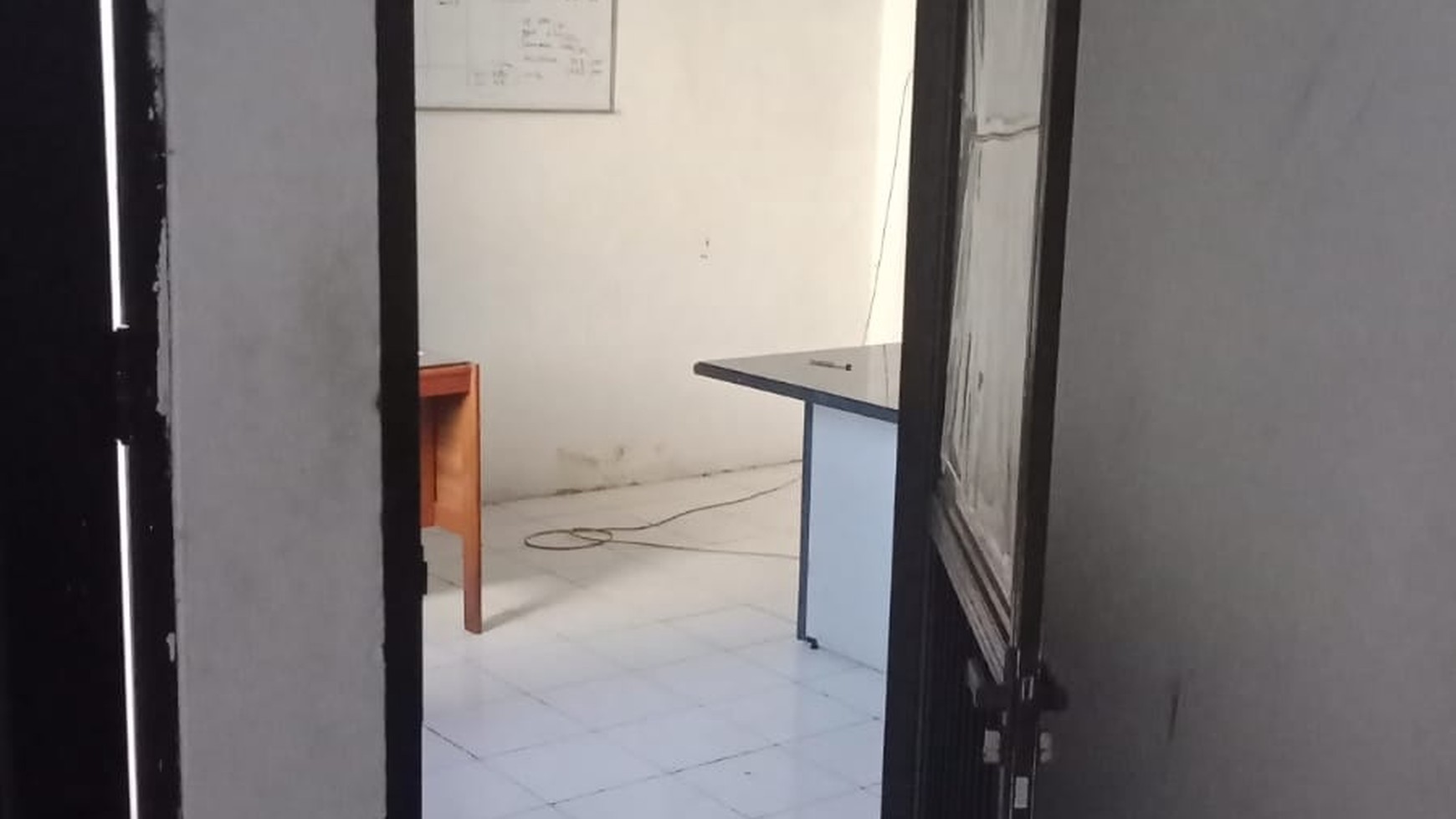 Disewakan 1500 m2 Gudang Wirolusan + Ada Kantor - Kec.Kebomas - Kab.Gresik - Jawa Timur