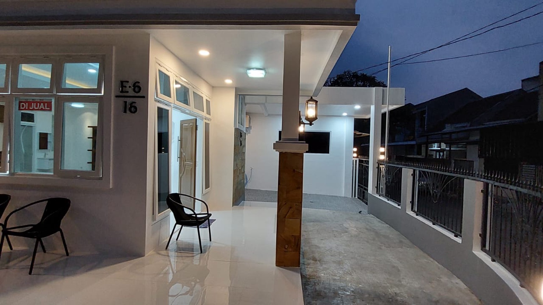 Rumah design klasik Modern Regency Melati mas