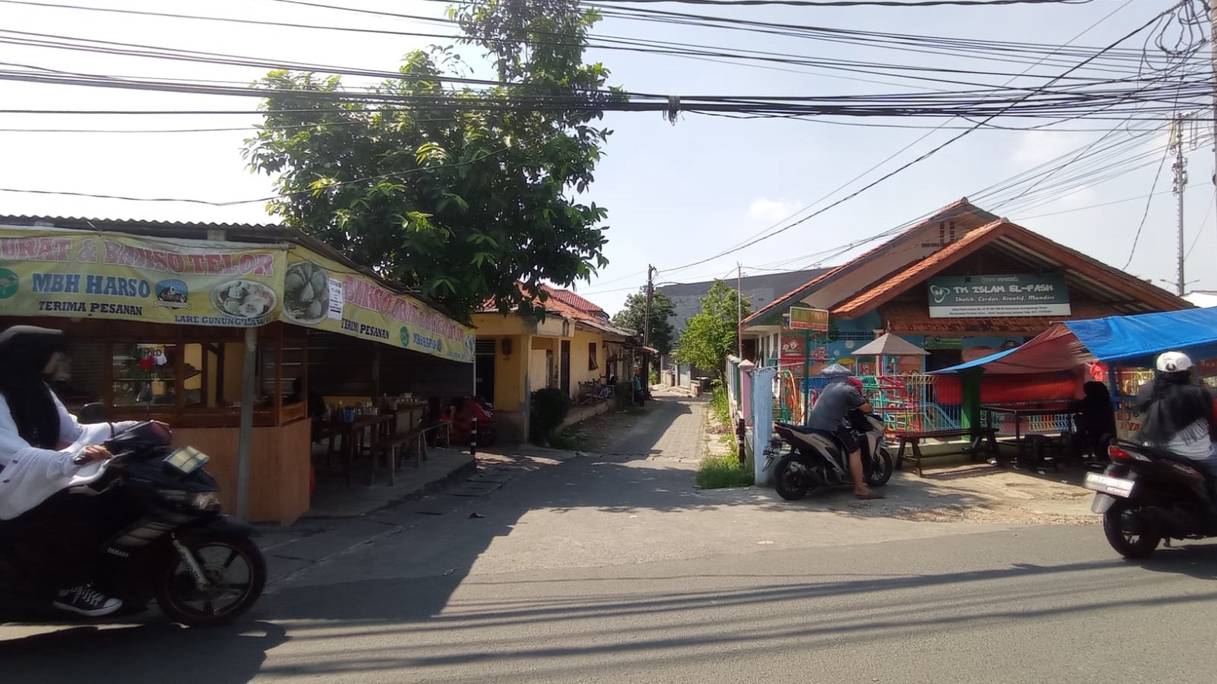 Rumah Lokasi Strategis dekat Bintaro Jaya @Jurangmangu Timur, Pondok Aren