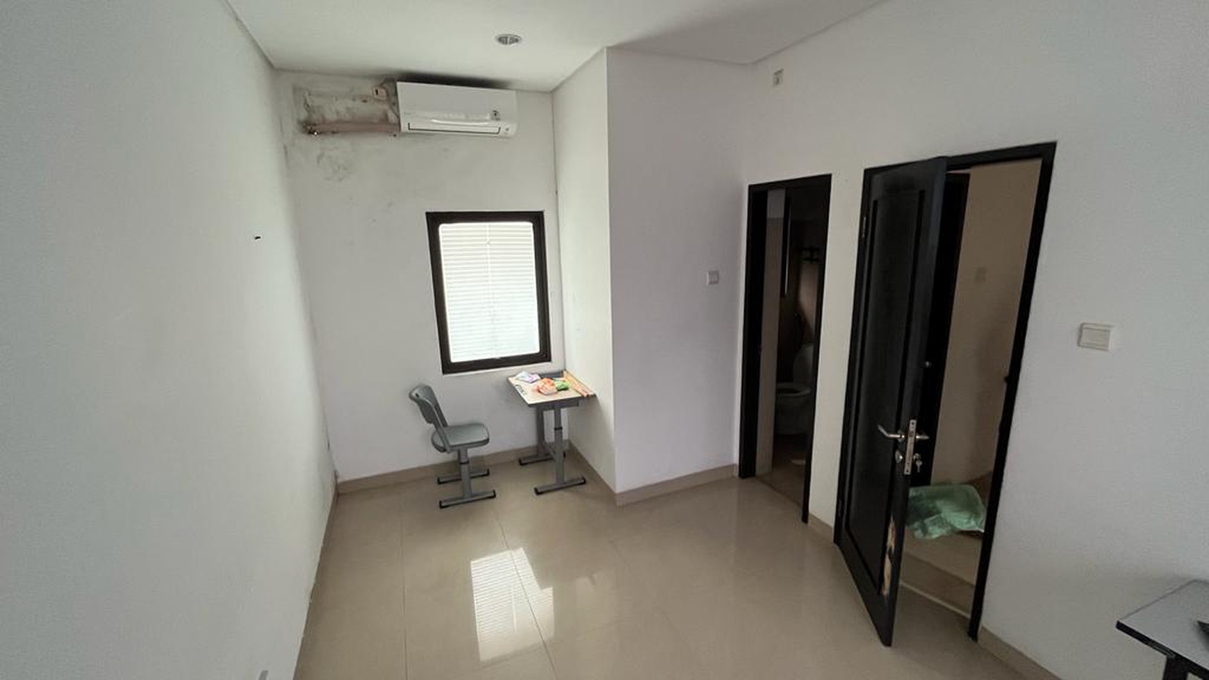 Rumah Bagus DI Green Wood Town House Ciputat Tangerang Selatan