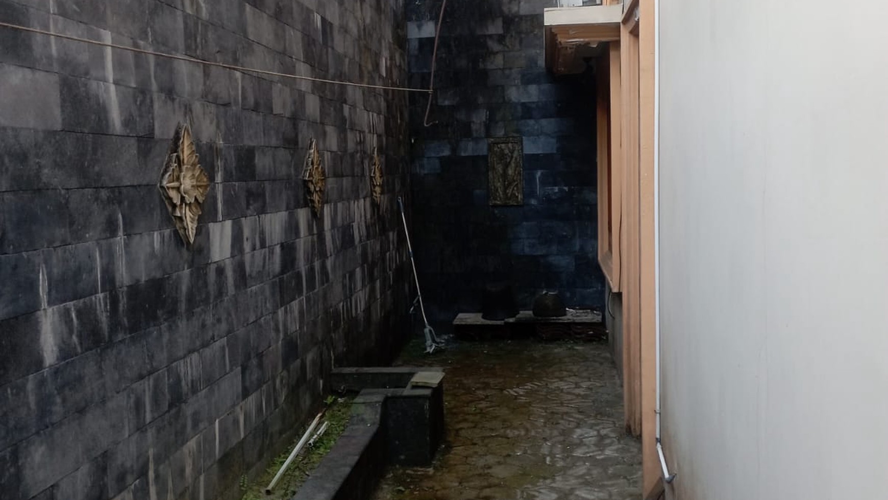 RUMAH SIAP HUNI DI PERUMAHAN TIRTASANI 