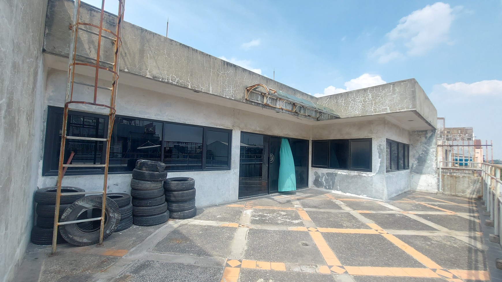 Ruko 3 gandeng di Pangeran Jayakarta, Mangga Dua, Sawah Besar