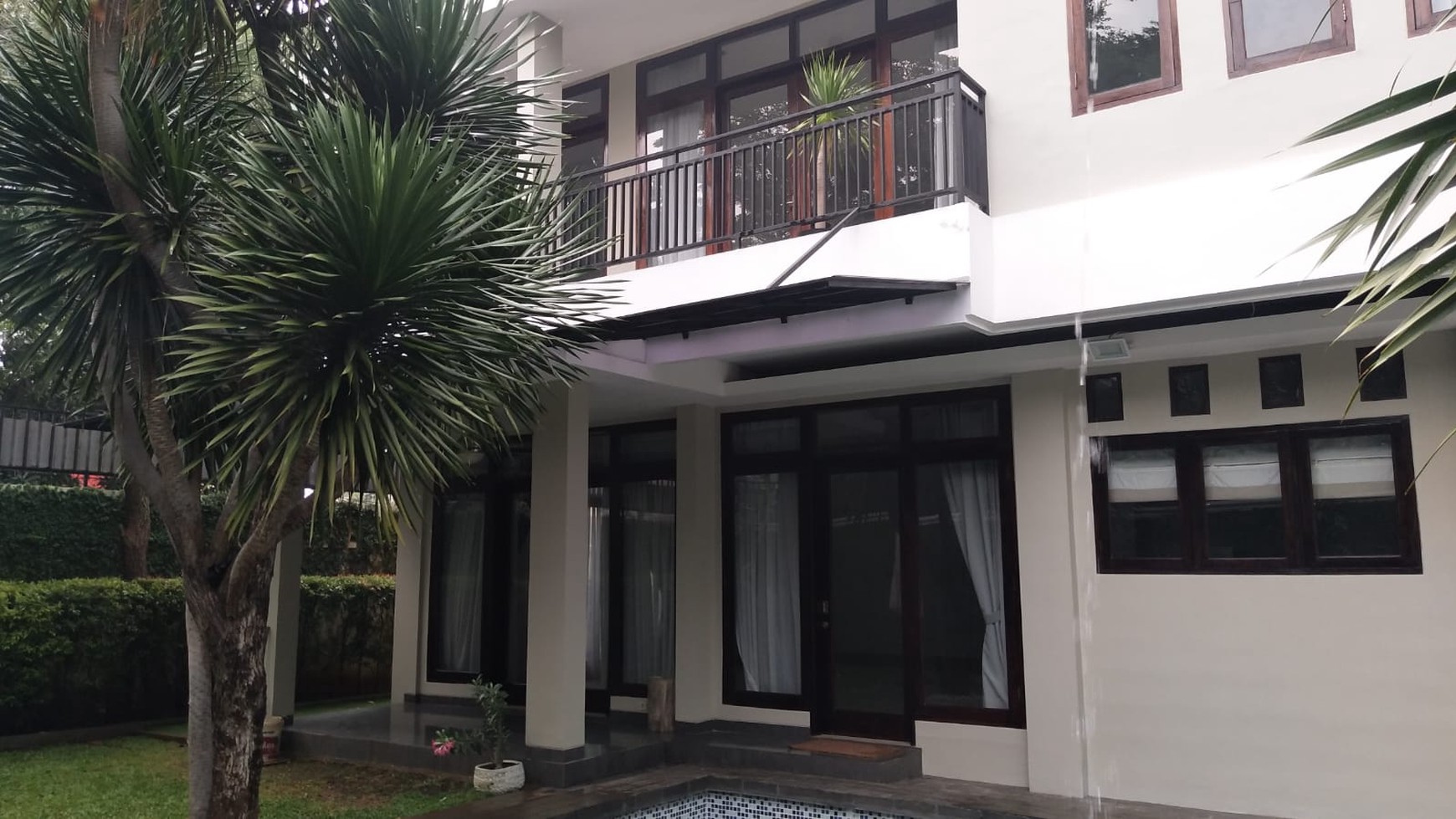 Rumah Mewah Siap Huni dan Lokasi Strategis @Kemang