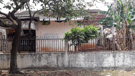 Dijual Rumah Tua Hitung Tanah Cinere 