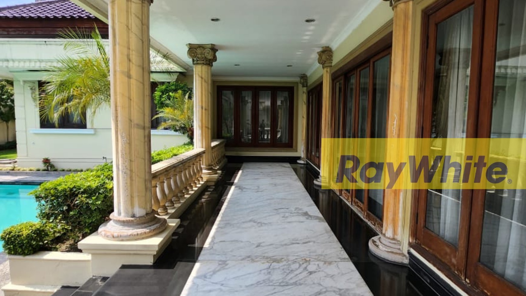 dijual rumah mewah ala sultan surabaya area jemursari