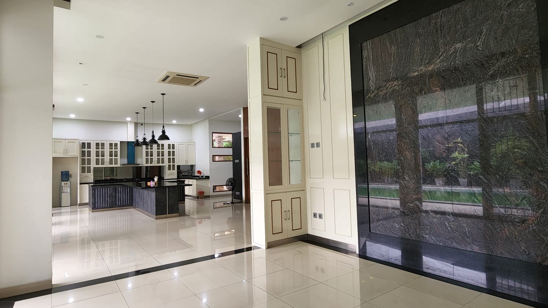 Rumah Mewah Baru Full Furnished dan Lokasi dekat fasilitas Bintaro Jaya @Pondok Aren