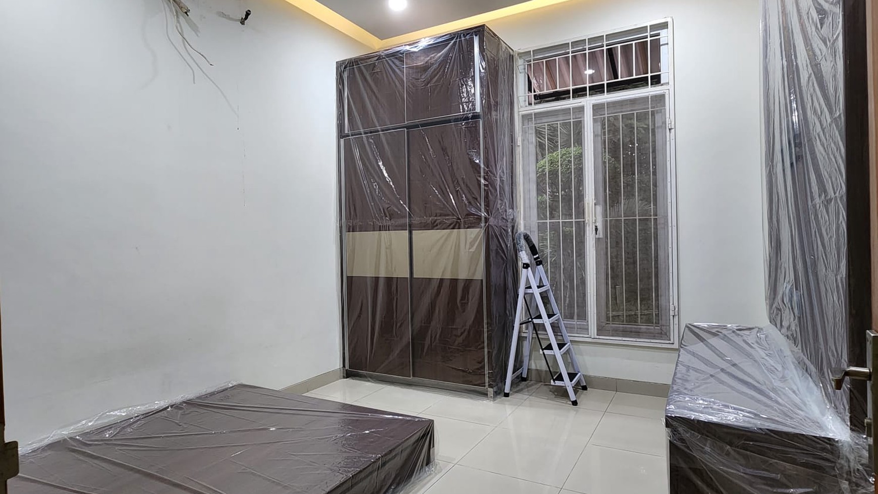 Rumah Mewah Baru Full Furnished dan Lokasi dekat fasilitas Bintaro Jaya @Pondok Aren