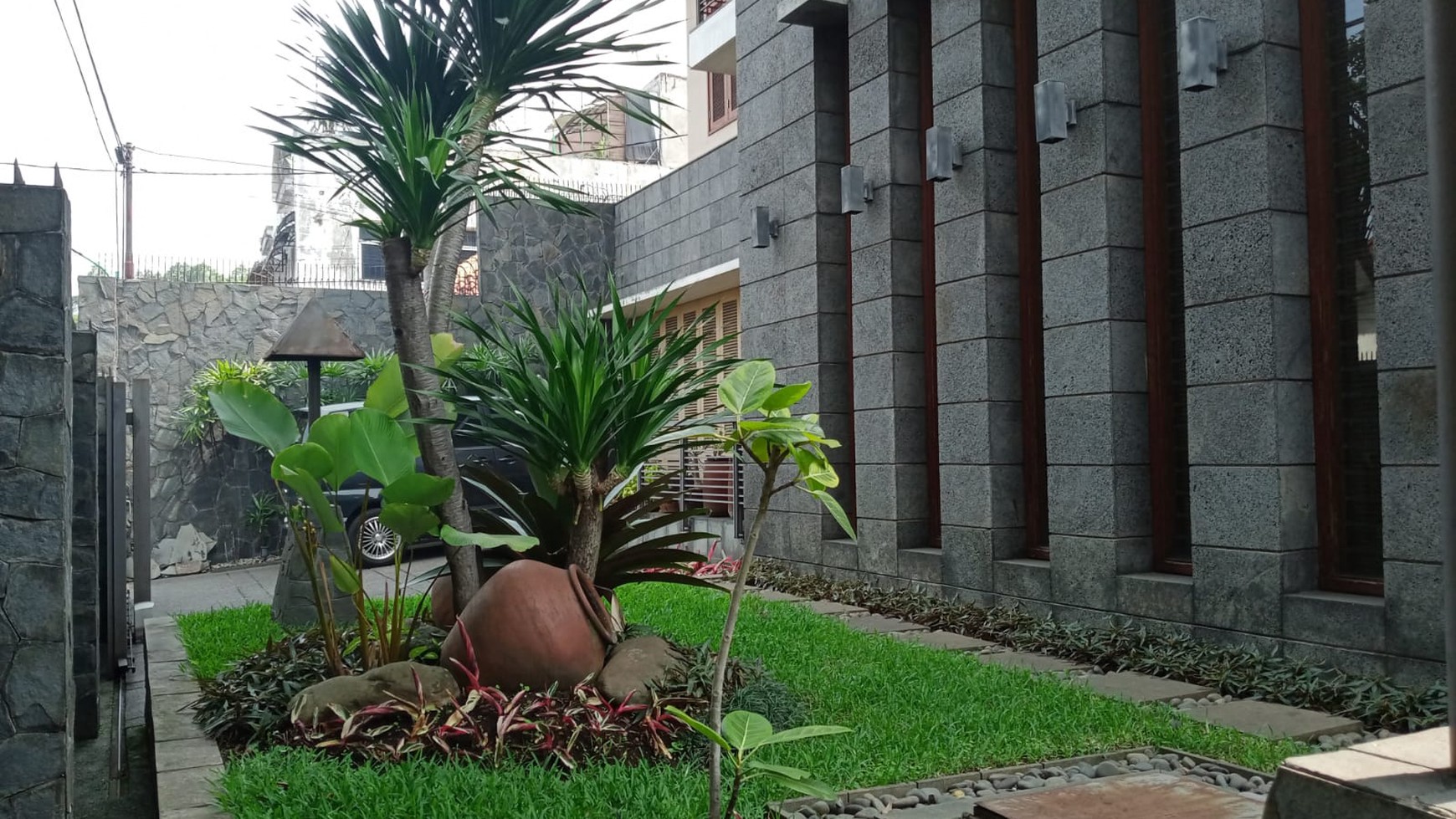 Rumah Mewah Siap Huni di Sayap Otista, Bandung Kota