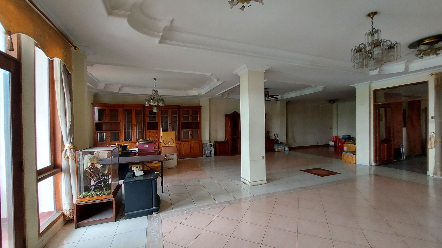 Ruko 3 Gandeng di Otista, Cipinang Cempedak, Jatinegara