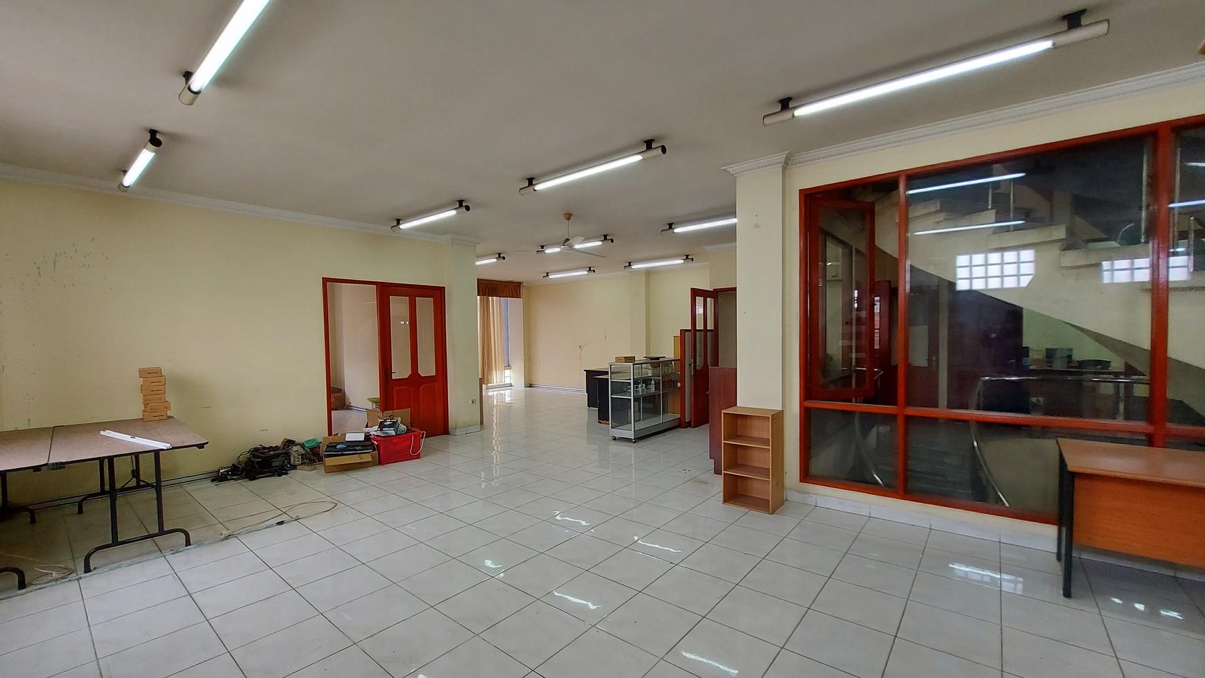 Ruko 3 Gandeng di Otista, Cipinang Cempedak, Jatinegara