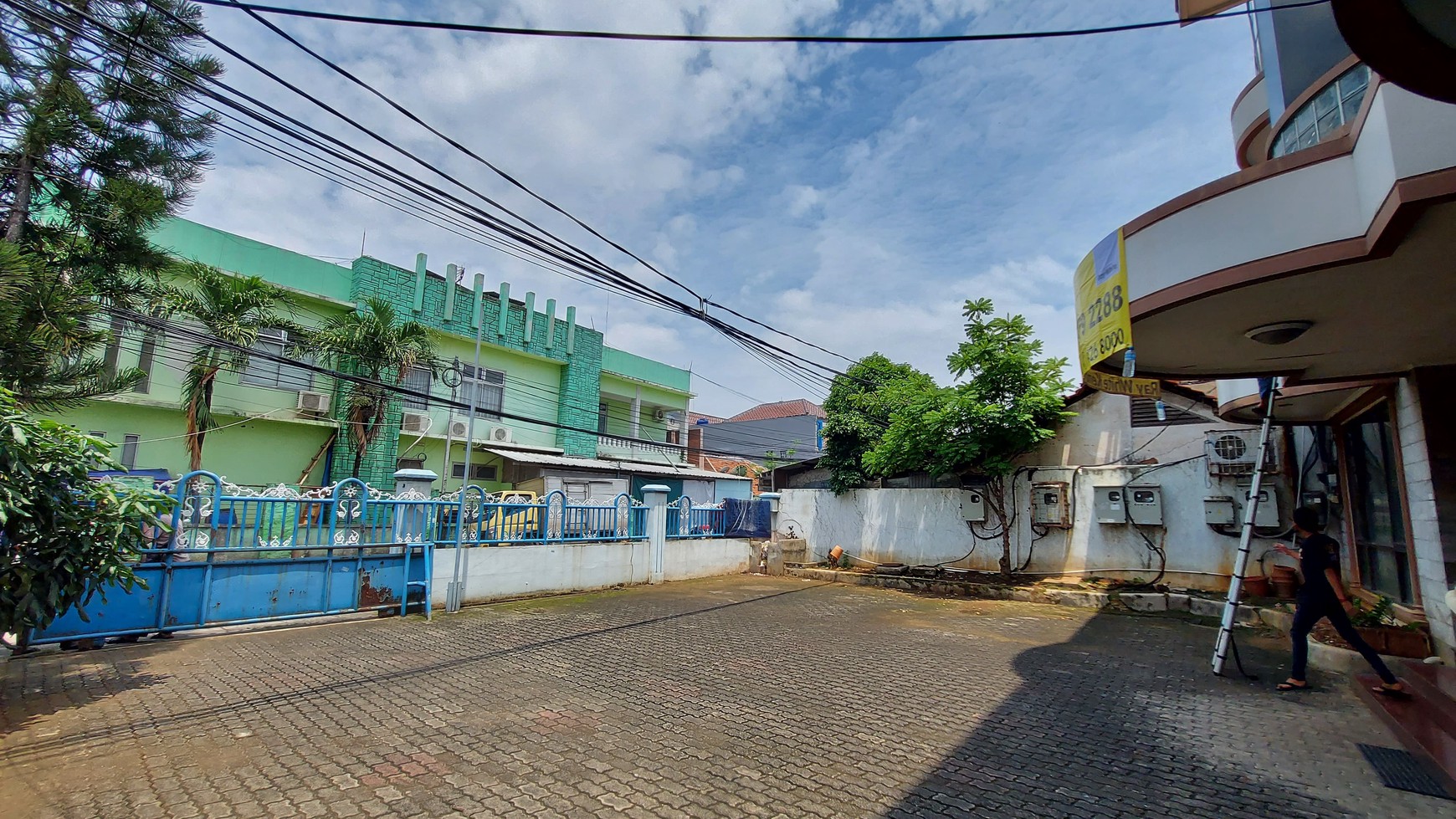 Ruko 3 Gandeng di Otista, Cipinang Cempedak, Jatinegara