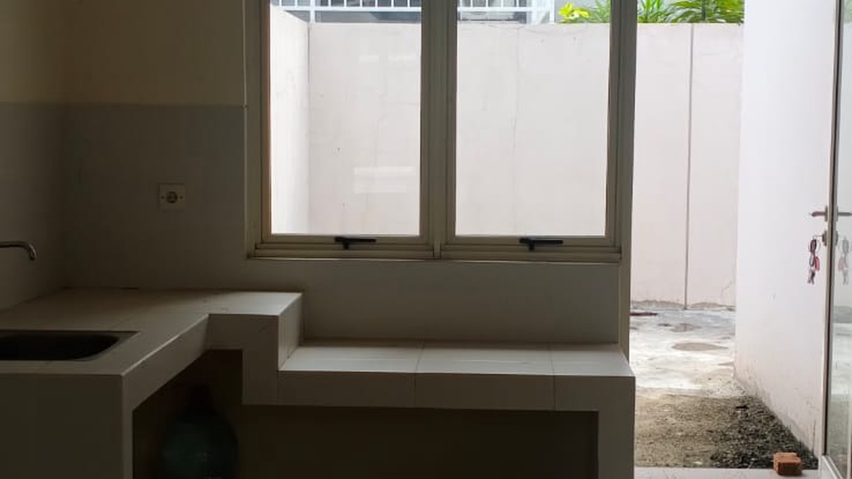 DIJUAL RUMAH CANTIK DI SUVARNA  CLUSTER BIANCA