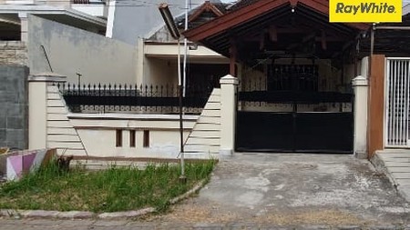 Dijual Rumah 2 lantai SHM di Kupang Baru Surabaya