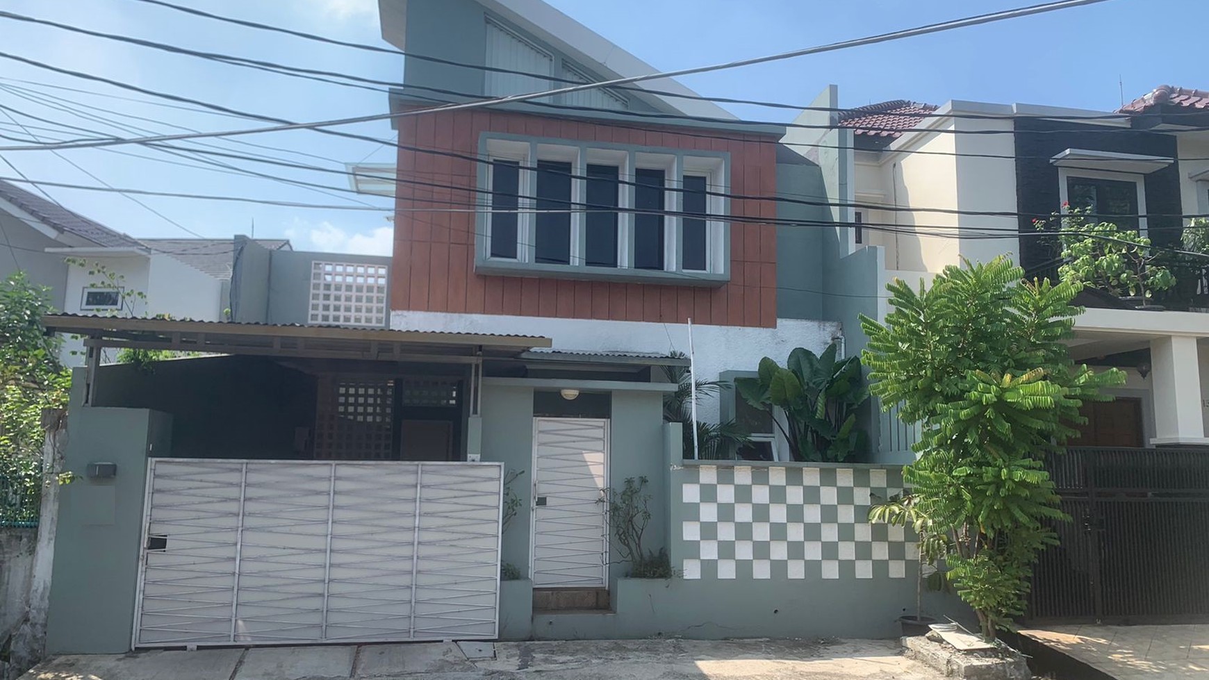 Rumah Bagus, Cantik, Rapih siap huni di Bintaro sektor 9