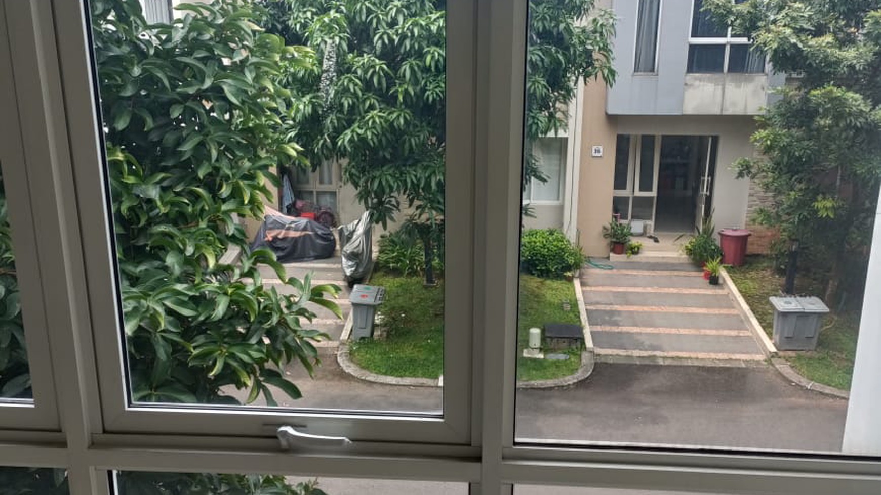 DIJUAL RUMAH DI CLUSTER TESLA GADING SERPONG