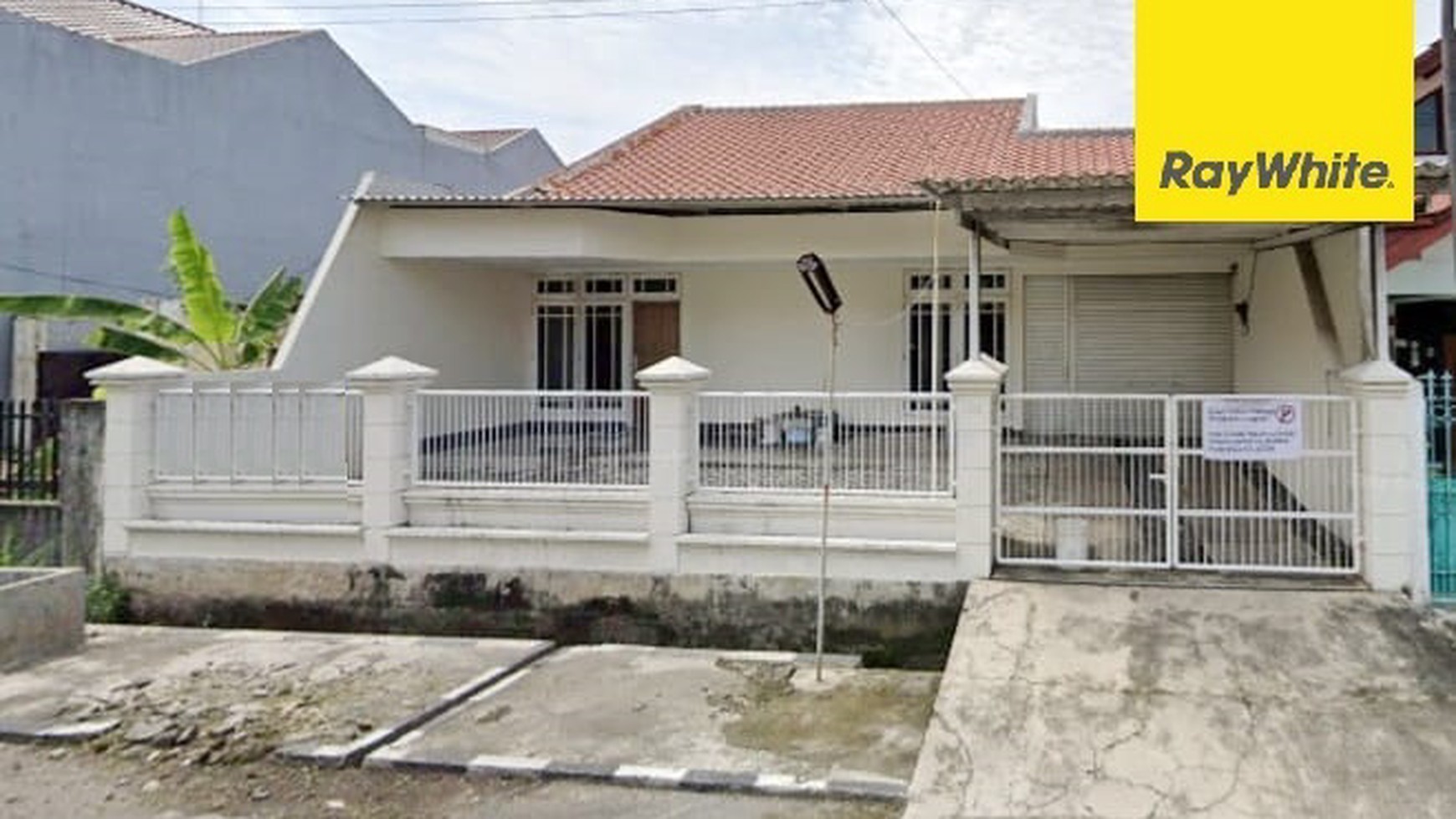 Dijual Rumah SHM di Jalan Gayungsari, Surabaya