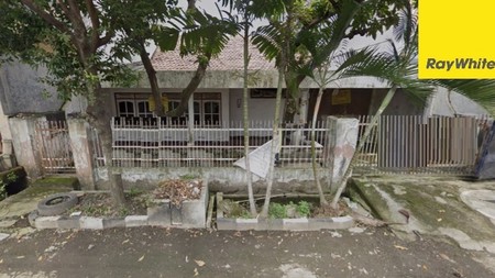 Dijual Rumah SHM di Jalan Gayungsari Barat, Surabaya